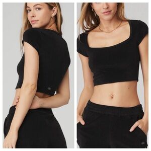 ALO YOGA Top Women XS Terry Beachside Short Sleeve Black Athleisure Casual Gym